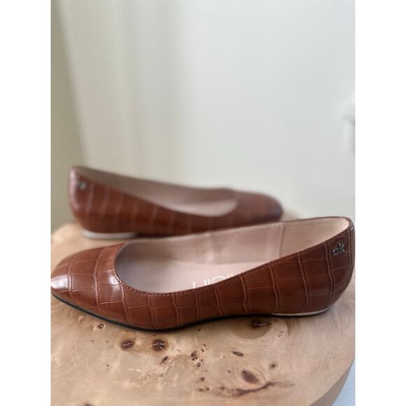 Calvin Klein Brown Croc Embossed Flats Square Toe Size 8M - Picture 3 of 4